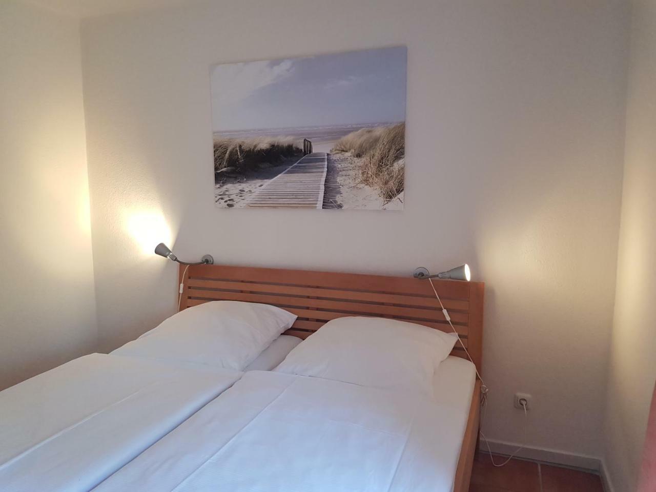 Ferienwohnung 4 Im Haus Am See Mit Wintergarten Und Terrasse Seedorf  Kamer foto