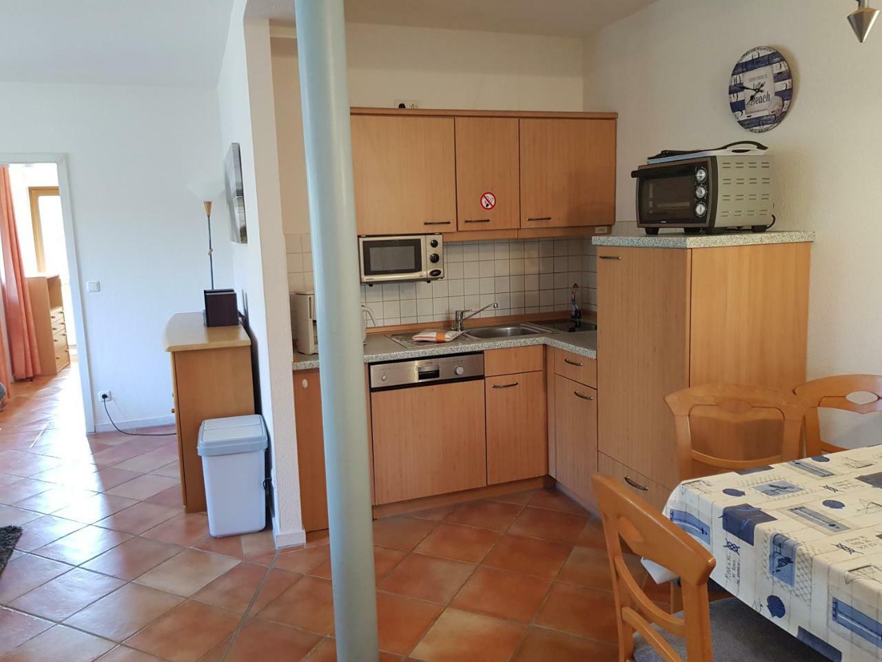 Ferienwohnung 4 Im Haus Am See Mit Wintergarten Und Terrasse Seedorf  Kamer foto