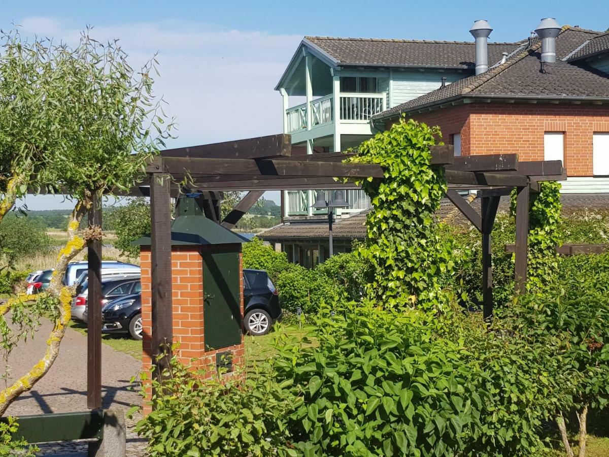 Ferienwohnung 4 Im Haus Am See Mit Wintergarten Und Terrasse Seedorf  Buitenkant foto